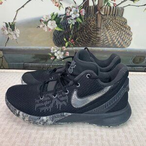 Nike Kyrie Flytrap II EP Anthracite Mens Size 8.5 Black/Gray Basketball Sneakers